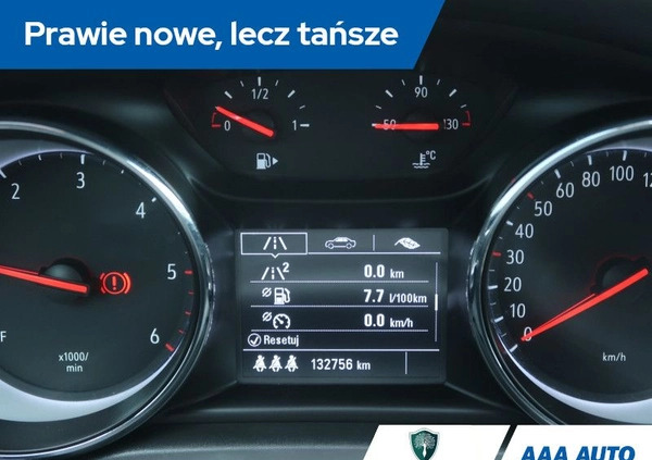 Opel Astra cena 43000 przebieg: 132747, rok produkcji 2017 z Ozorków małe 172
